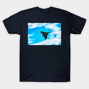 Avro Vulcan Bomber Flying High T-Shirt